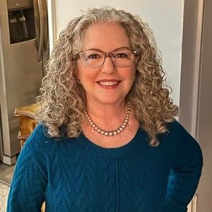 Meet your Posher, Lynne